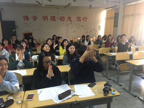 提前预警 全面应战--365英国上市公司各班开展防电信诈骗主题班会