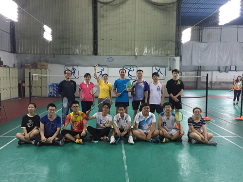 ​公司举办首届师生羽毛球赛